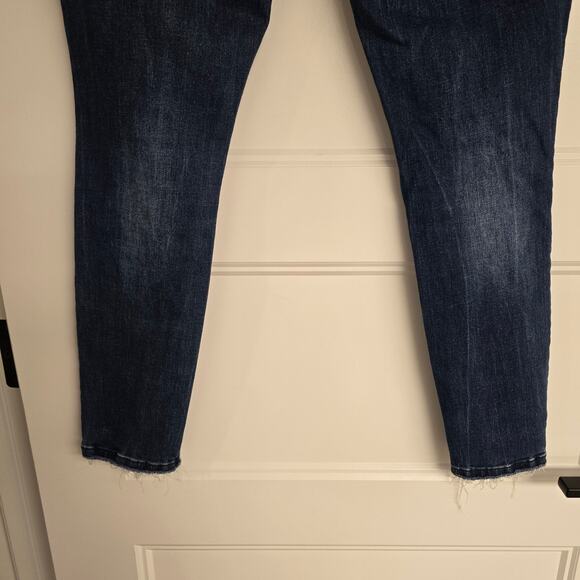 Women's Kut from the Kloth "Donna Ankle Skinny" Distressed Denim Jeans | Size 4P - Picture 7 of 9
